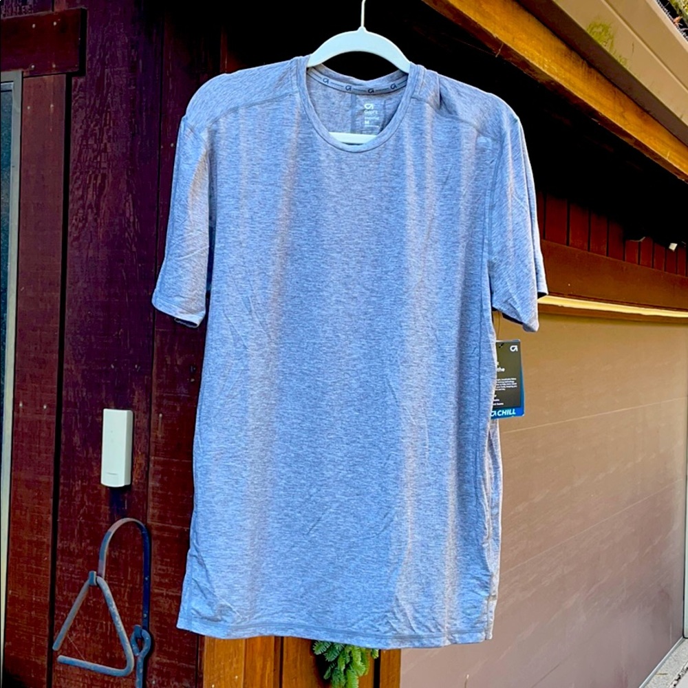 Gapfit  breathable workout shirt (BRAND NEW, tags)